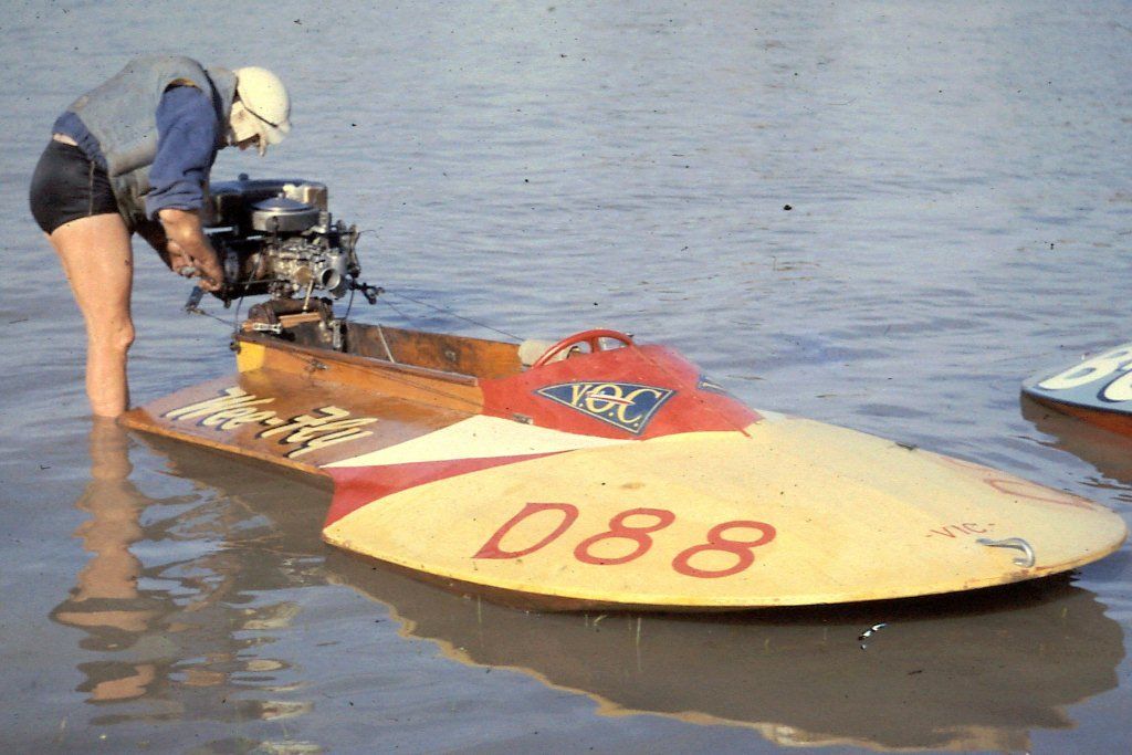 photo boat vintage racing